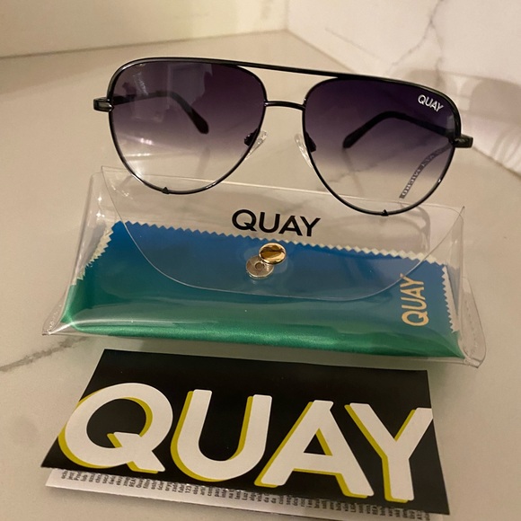 Quay Australia Accessories - COPY - NWT Quay Australia High Key Micro 126 Black Fade lenses  Aviator Sunglas…